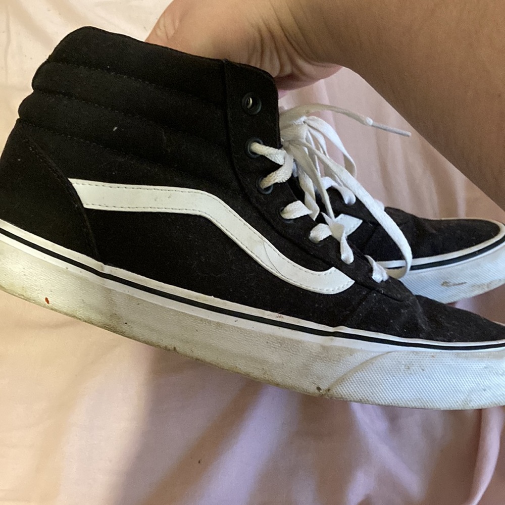 Vans - Picture 4 of 5